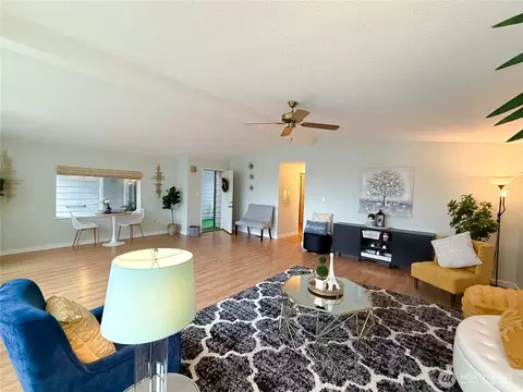 23618 N Lake Cir, Bothell, WA 98021 photo 9