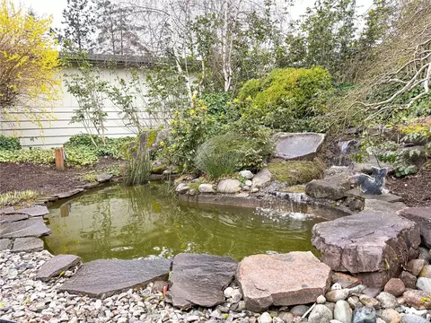 23618 N Lake Cir, Bothell, WA 98021 photo 35