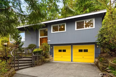 9417 17th Ave NE, Seattle, WA 98115