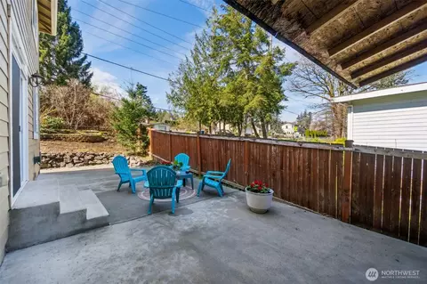 Exterior - 22715 9th Ave SE, Bothell, WA 98021 photo 3 of 3