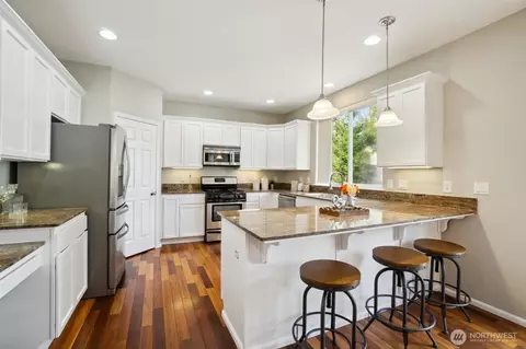 Kitchen - 22715 9th Ave SE, Bothell, WA 98021 photo 1 of 3