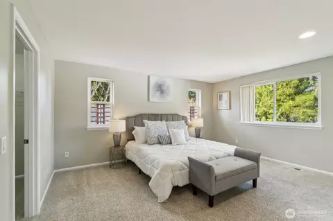 Bedroom - 22715 9th Ave SE, Bothell, WA 98021 photo 1 of 5