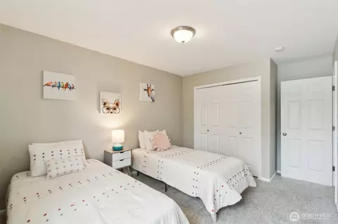 Bedroom - 22715 9th Ave SE, Bothell, WA 98021 photo 5 of 5