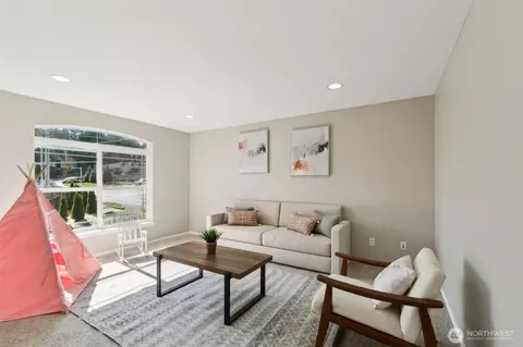 Living - 22715 9th Ave SE, Bothell, WA 98021 photo 5 of 5