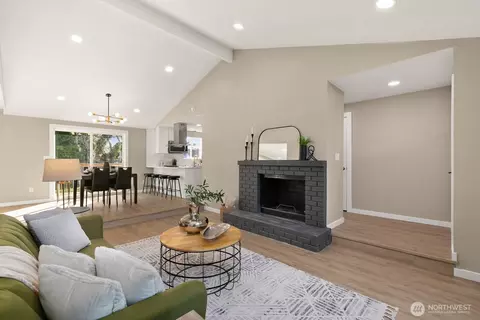 Living - 415 Meade Ave, Sumner, WA 98390 photo 2 of 4
