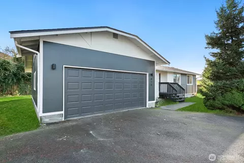 415 Meade Ave, Sumner, WA 98390