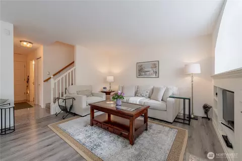 Living - 5708 12th Ave W #B, Everett, WA 98203 photo 1 of 3