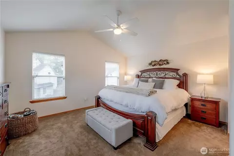 Bedroom - 5708 12th Ave W #B, Everett, WA 98203 photo 4 of 5