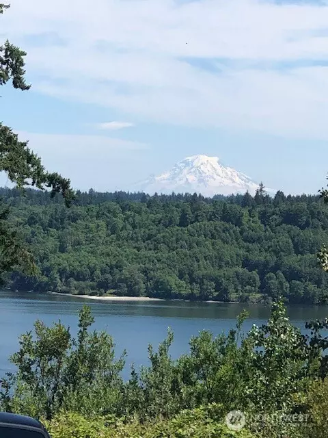 1669 Sound Ridge Dr, Bremerton, WA 98312