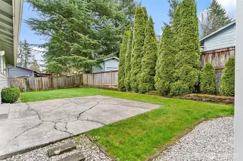 Exterior - 712 220th St SW, Bothell, WA 98021 photo 2 of 7