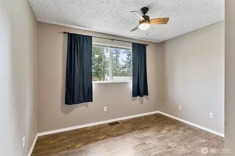 Bedroom - 712 220th St SW, Bothell, WA 98021 photo 4 of 4