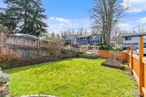 Exterior - 712 220th St SW, Bothell, WA 98021 photo 5 of 7