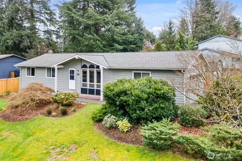 712 220th St SW, Bothell, WA 98021