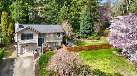 5843 Olive Ave NE, Bremerton, WA 98311