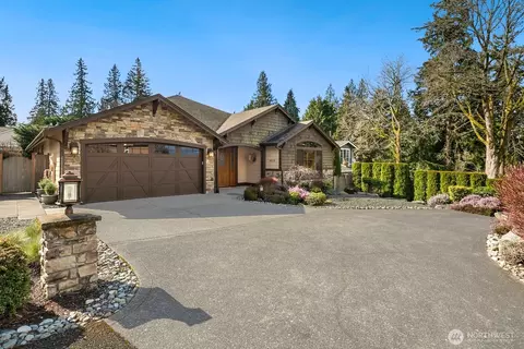 8512 184th St SW, Edmonds, WA 98026