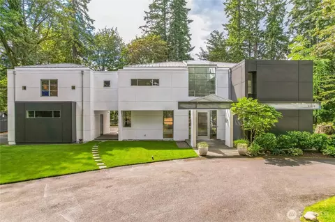 21115 SE 27th St, Sammamish, WA 98075