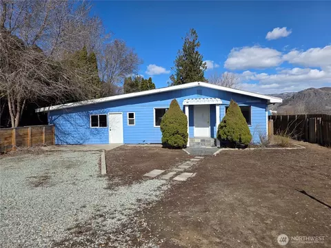 1009 17th Ave, Oroville, WA 98844