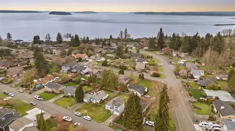 View/Area - 311 Crown Dr, Everett, WA 98203 photo 6 of 7