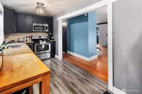 Kitchen - 311 Crown Dr, Everett, WA 98203 photo 4 of 4