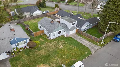 View/Area - 311 Crown Dr, Everett, WA 98203 photo 2 of 7
