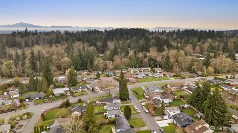 View/Area - 311 Crown Dr, Everett, WA 98203 photo 5 of 7