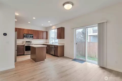 330 126th St SE, Everett, WA 98208 photo 8