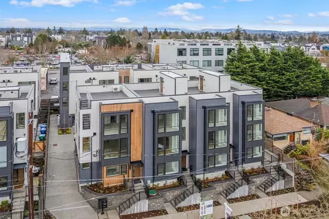 8322 16th Ave NW #A, Seattle, WA 98117