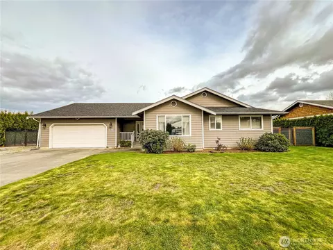 636 Dahlia St, Lynden, WA 98264