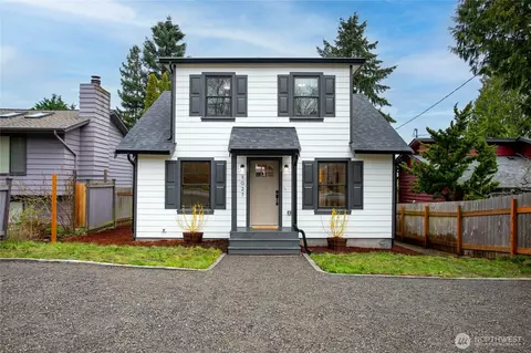 1027 Nevada St, Bellingham, WA 98229