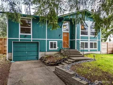 529 Choker St, Lacey, WA 98503