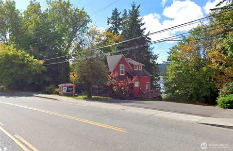 19531 Front St NE, Poulsbo, WA 98370