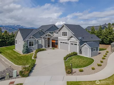 818 S Lamplight Ln, East Wenatchee, WA 98802