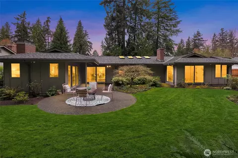 8641 SE 63rd St, Mercer Island, WA 98040
