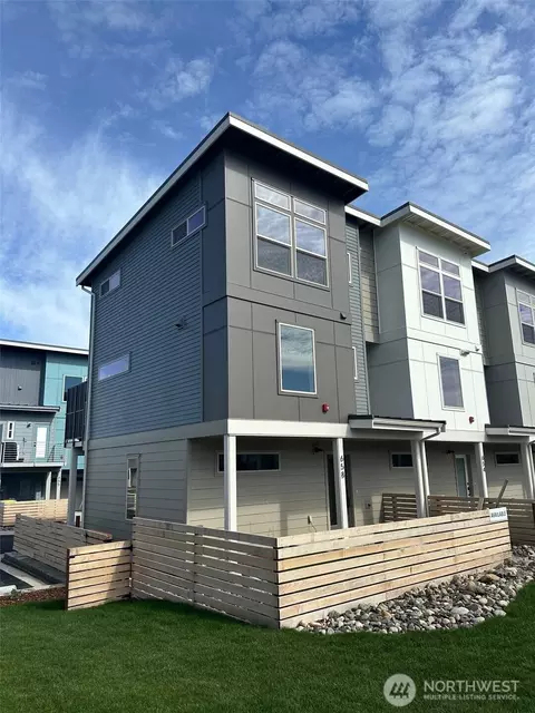 658 W Kline Rd, Bellingham, WA 98226