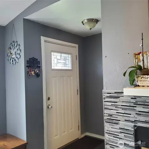 901 194th St E, Spanaway, WA 98387 photo 3