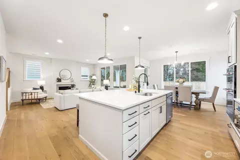 Kitchen - 1318 234th Pl SE, Bothell, WA 98021 photo 3 of 7
