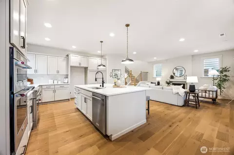 Kitchen - 1318 234th Pl SE, Bothell, WA 98021 photo 4 of 7