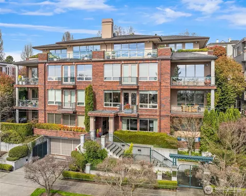 660 W Olympic Pl #4, Seattle, WA 98119