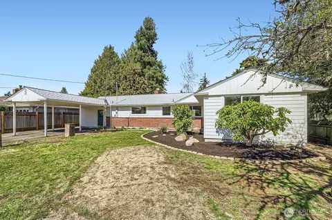 8109 208 Pl SW, Edmonds, WA 98026
