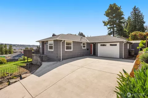 8715 S 115th Pl, Seattle, WA 98178