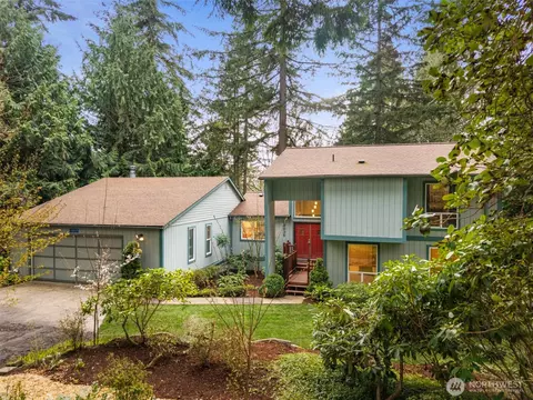 10035 NE Kingston Farm Rd, Kingston, WA 98346