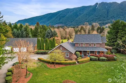 13635 424th Ave SE, North Bend, WA 98045