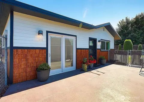 2328 E 6th Ave, Port Angeles, WA 98362
