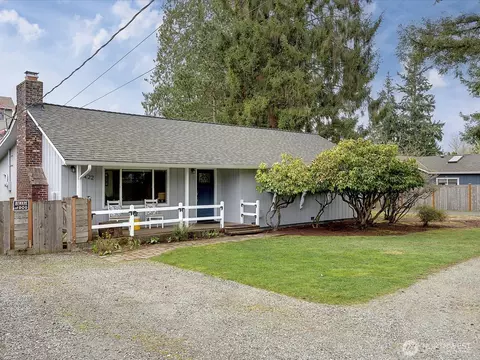 4422 Shelby Rd, Lynnwood, WA 98087