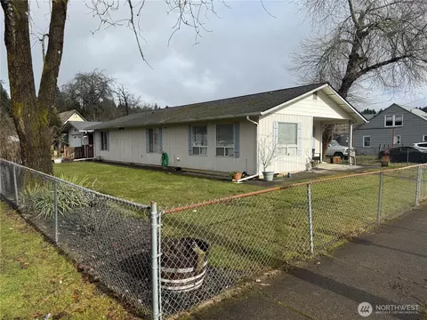 728 W Franklin St, Shelton, WA 98584