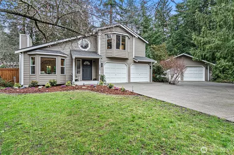 11203 207th Avenue Ct E, Bonney Lake, WA 98391