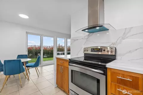 11604 Rainier Ave S #102, Seattle, WA 98178