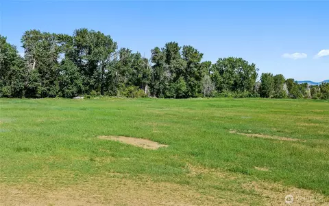 9 Nn Woodscreek Ln, Ellensburg, WA 98926