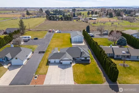 11789 Chris Dr NE, Moses Lake, WA 98837