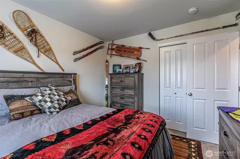 Bedroom - 1103 Ross Ave NW, Orting, WA 98360 photo 6 of 8
